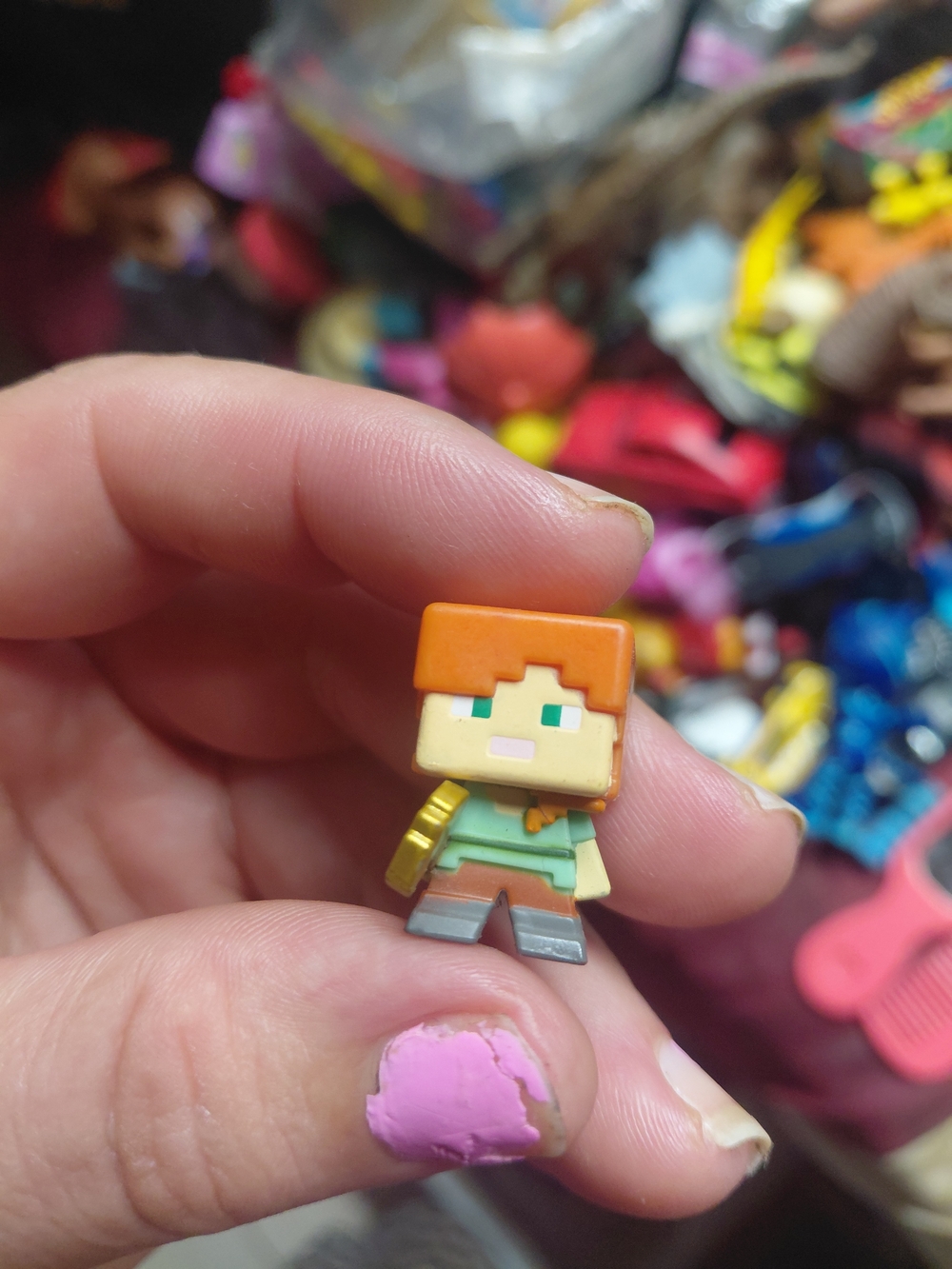 official Minecraft Netherrack Series 3 Alex with Gold Pickaxe mini figure by Mat